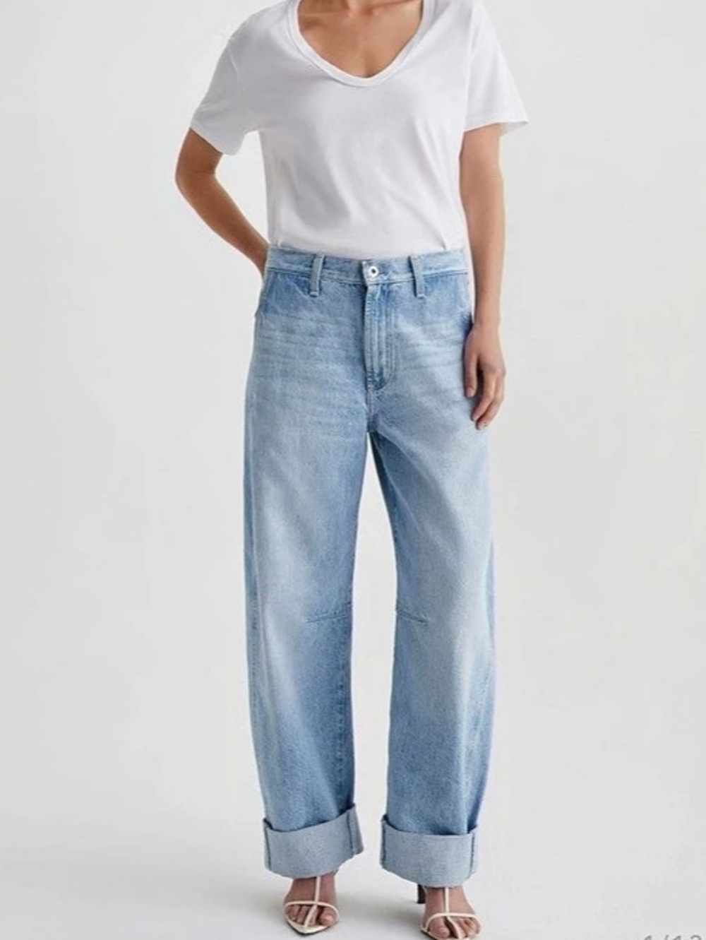 AG Jeans Mercer High Rise Barrel Leg Jeans Cuffed Light Wash Size 28